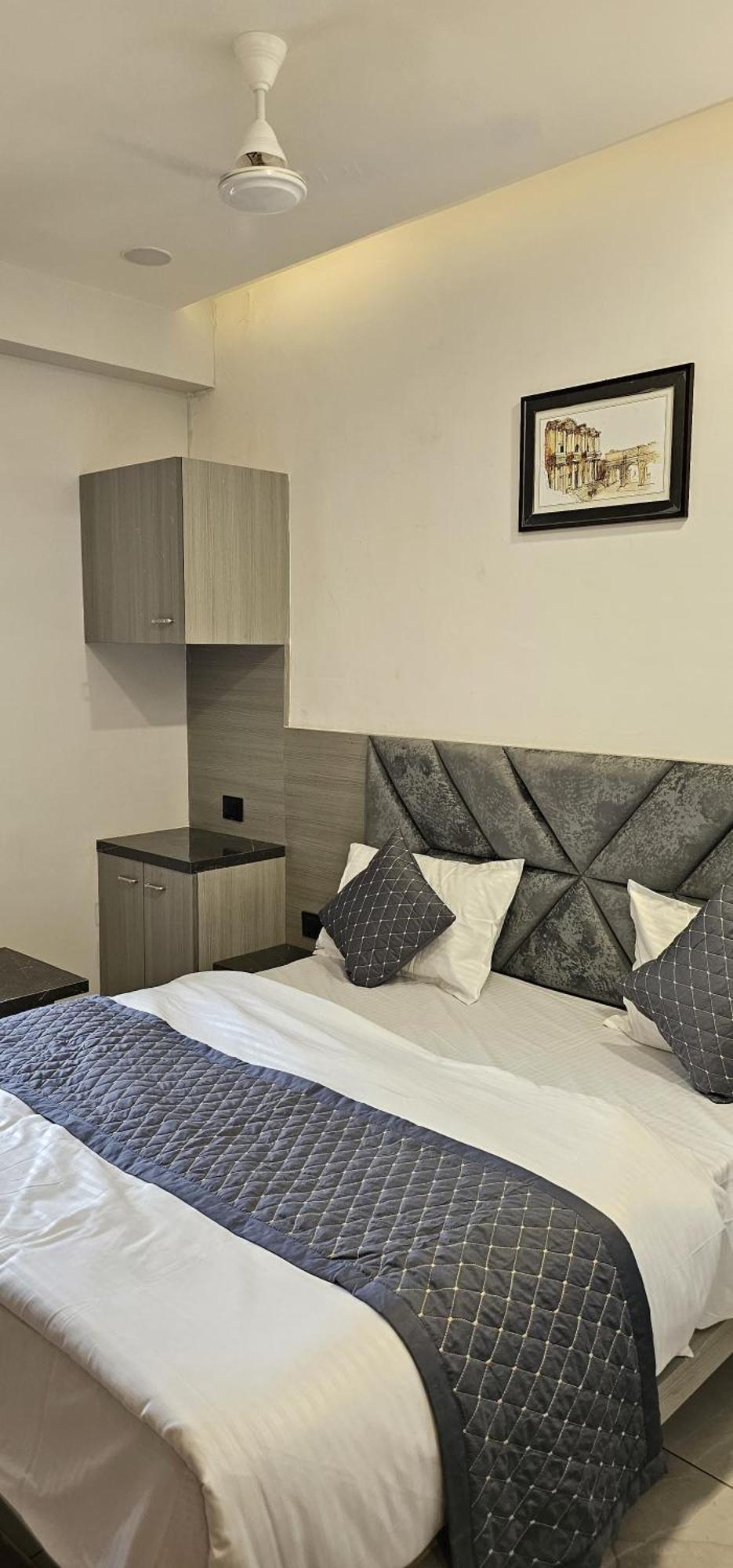 Hotel Allen Ahmadábád Kültér fotó